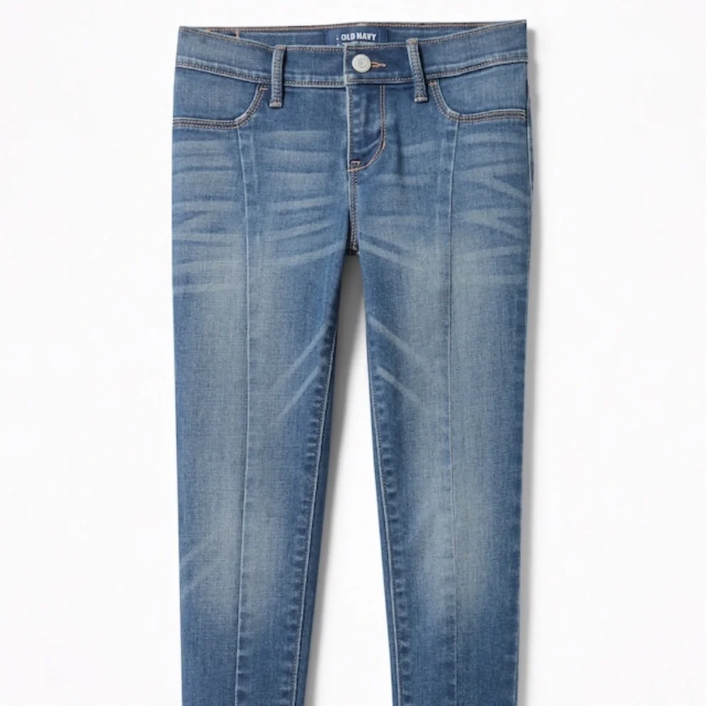 ON center seam step hem rockstar jeggings